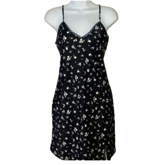 Wild Fable Black Floral Chemise Nightgown - Picture 2 of 5